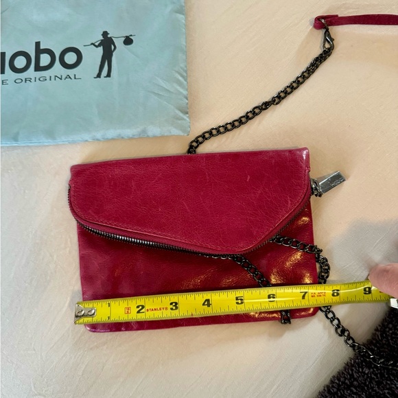HOBO Bags Hobo Daria Leather Crossbody Raspberry Clutch With
